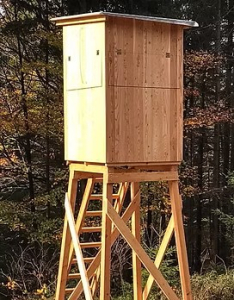 Geschlossene Kanzel Lärche